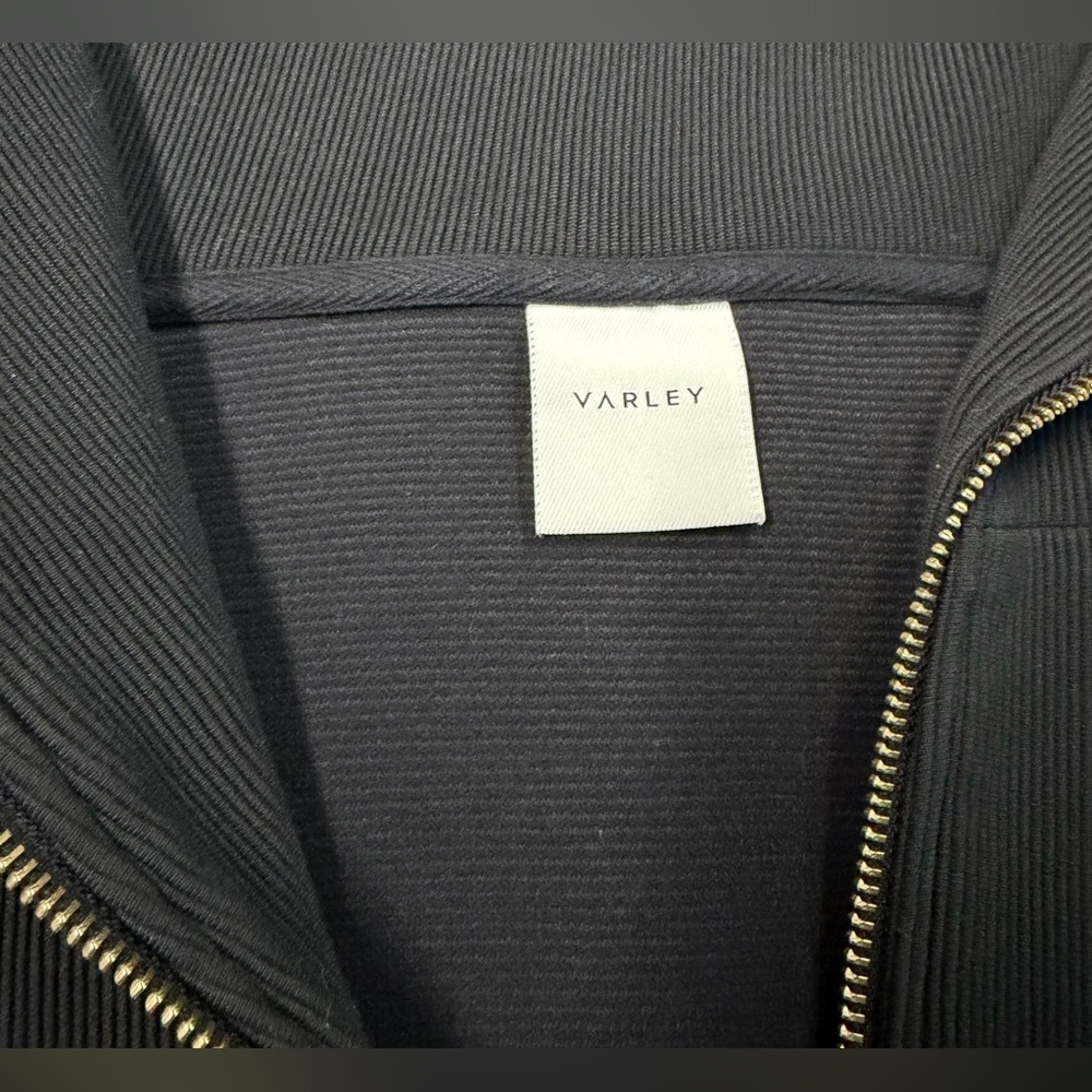 VARLEY Vine Pullover in Black
Very good condition size s - Picture 8 of 12